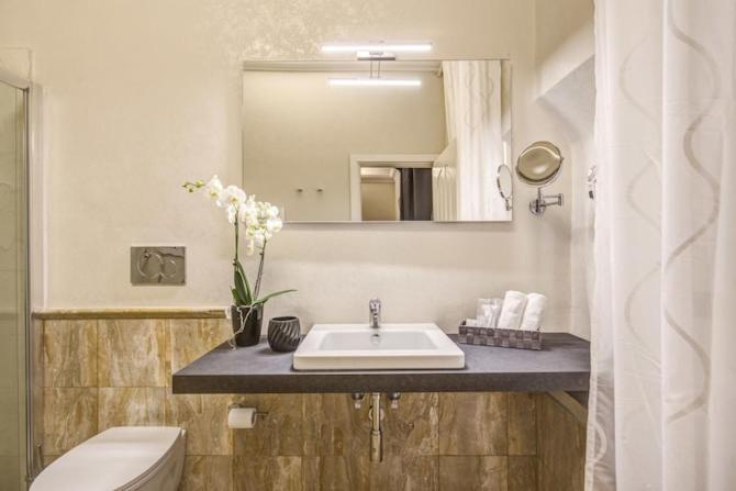 Hotel Smart Lux Roma Veneto Esterno foto