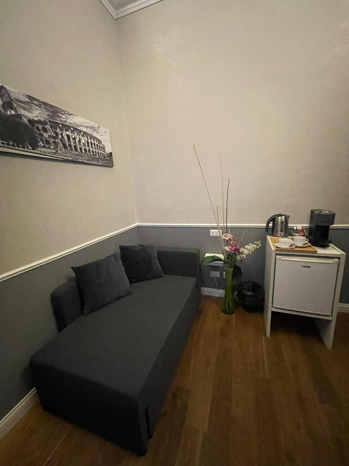 Hotel Smart Lux Roma Veneto Esterno foto